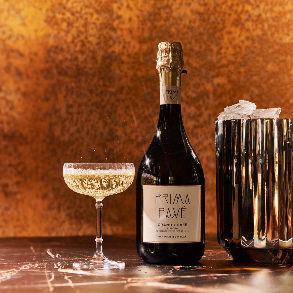 Prima Pave Grand Cuvee with glass and ice bucket